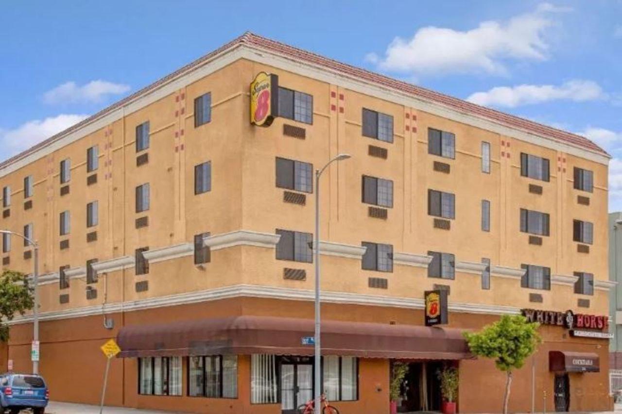 Motel Super 8 By Wyndham Hollywood/la Area 2*